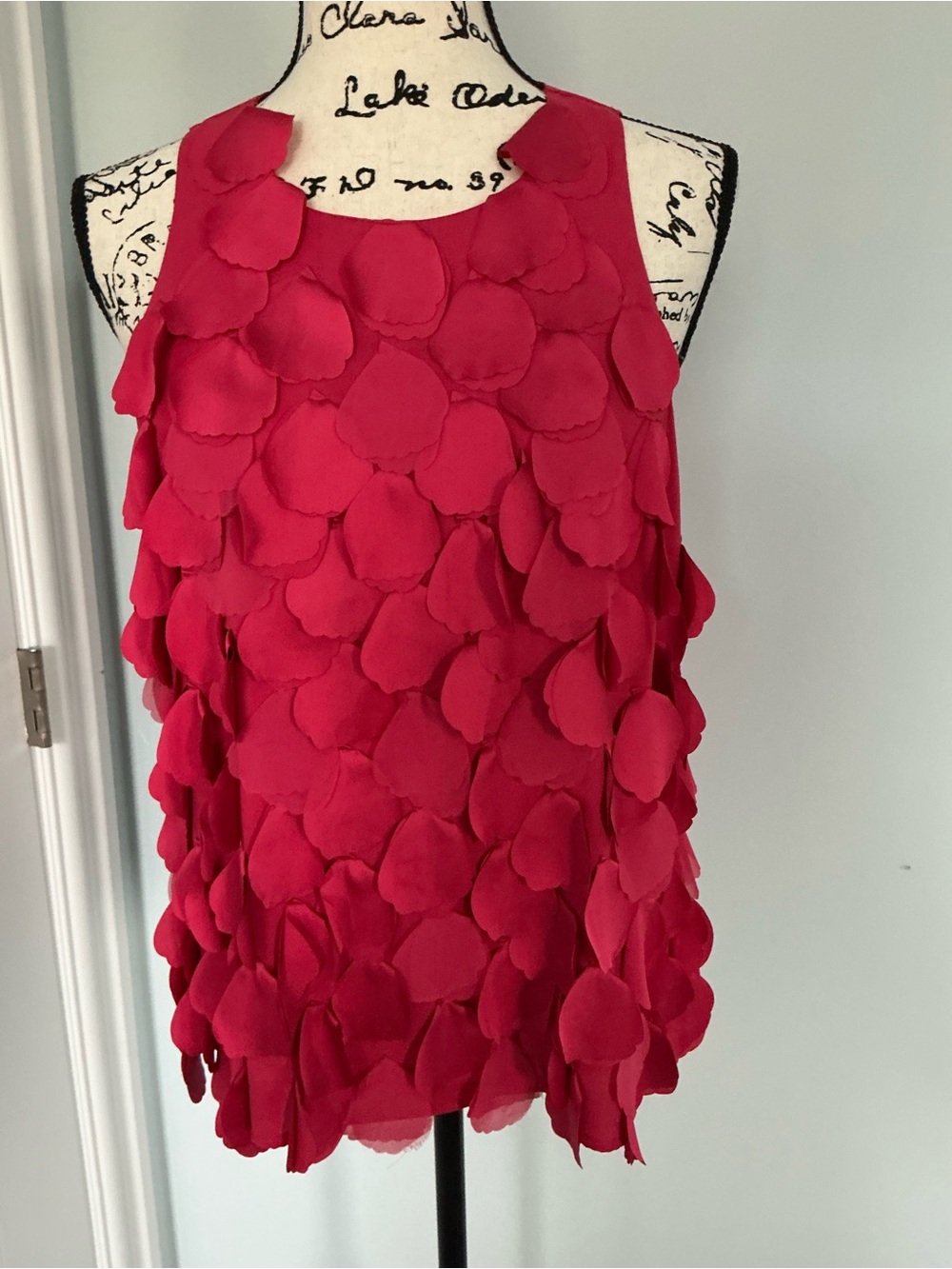 Ann Taylor Fuchsia Petal Appliqué Sleeveless Top